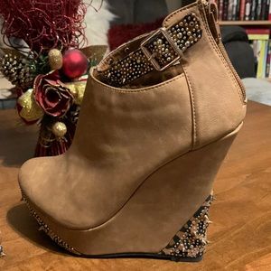 Ladies wedges with spikes on heel and on front